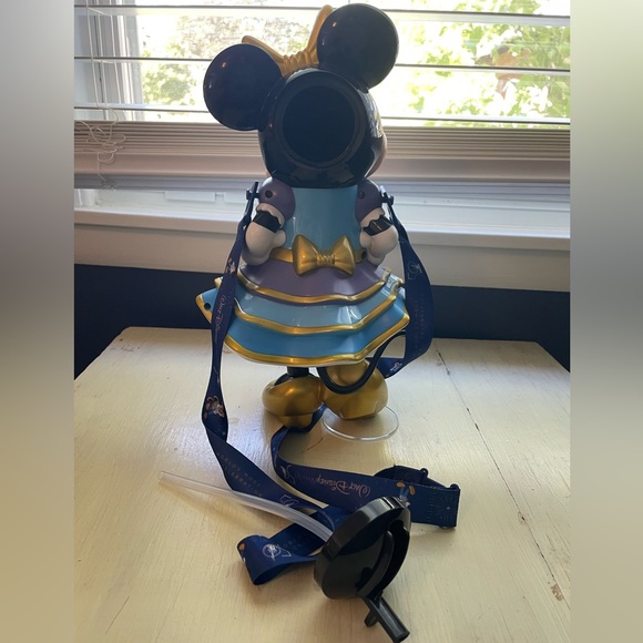 Minnie Mouse 50th Anniversary Park Exclusive Sipper Disney World - Picture 2 of 9
